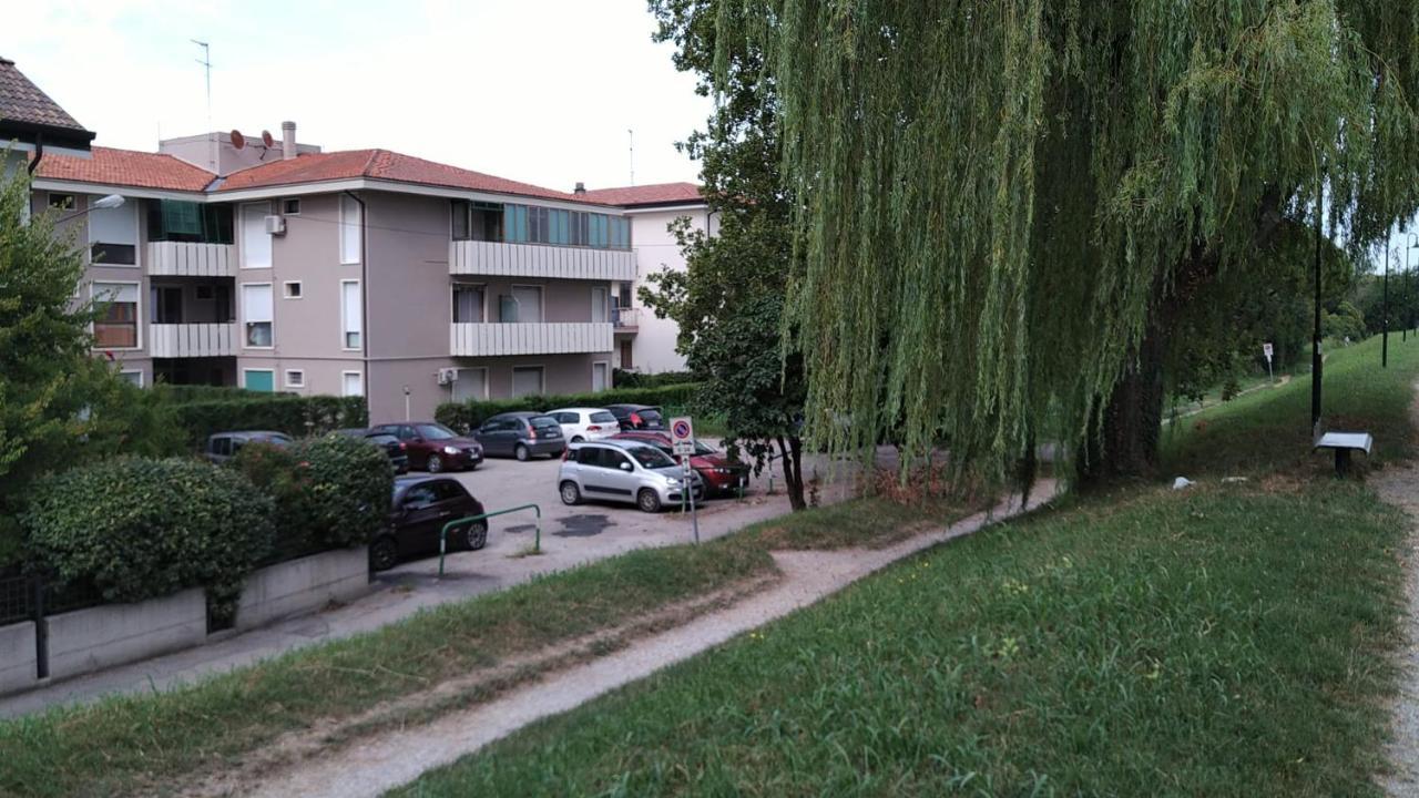 Vicino Al Prato Della Valle Intero Appartamento Parcheggio Facile Di Fronte Падуя Экстерьер фото