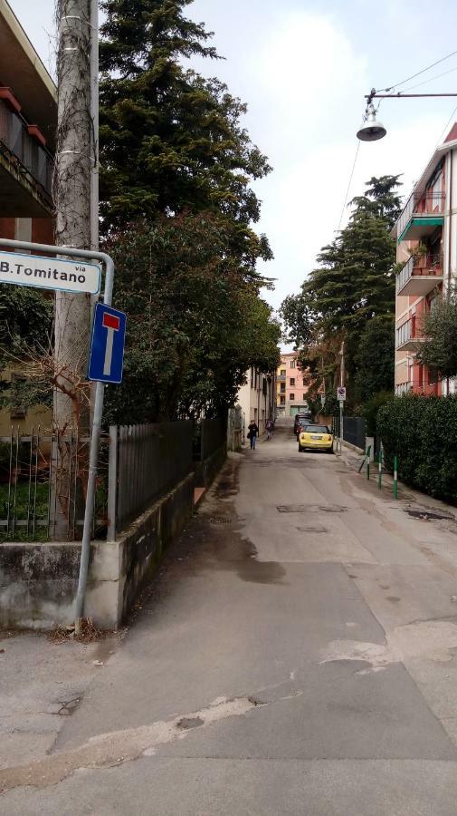 Vicino Al Prato Della Valle Intero Appartamento Parcheggio Facile Di Fronte Падуя Экстерьер фото